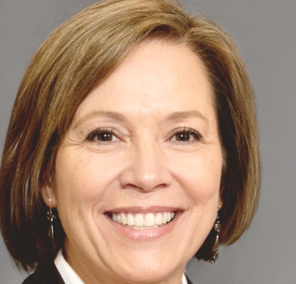Vera Nakamura, Financial Consultant